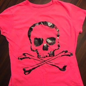 Hot pink skull tshirt